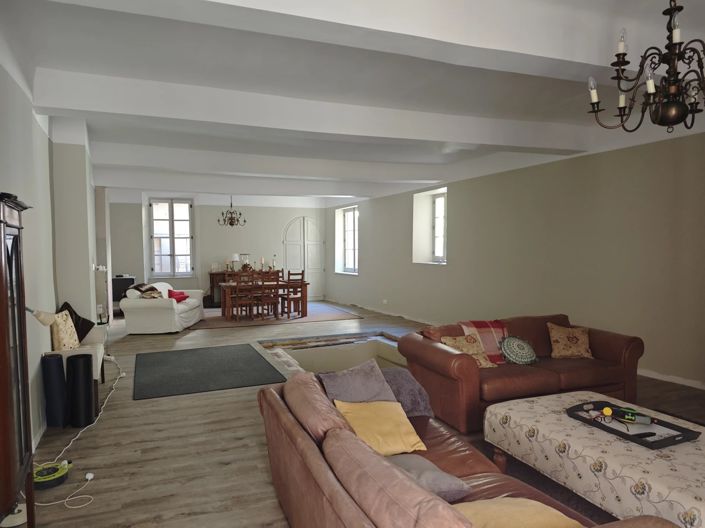 Image No.9-3 Bed House for sale