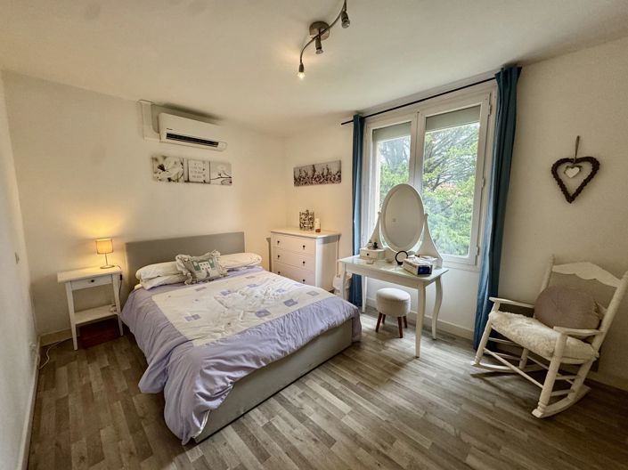 Image No.7-3 Bed House for sale