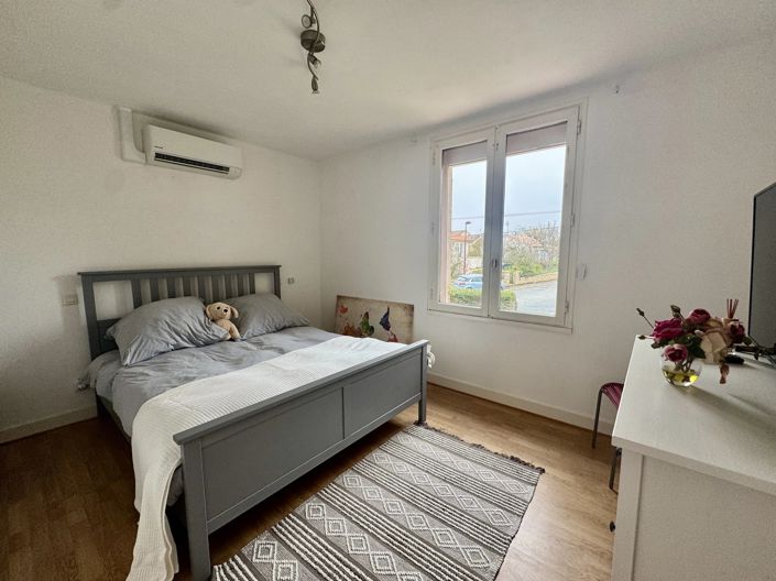 Image No.9-3 Bed House for sale