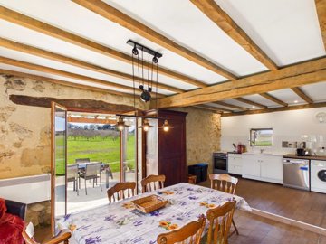 1e8c4cac5154d3846b50504028877cb4476d59d75b200