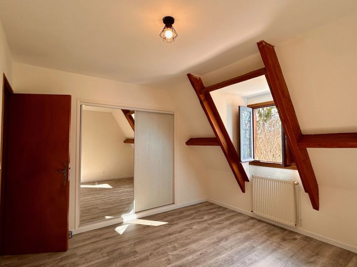 Image No.9-3 Bed House for sale