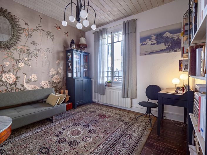 Image No.12-5 Bed Property for sale