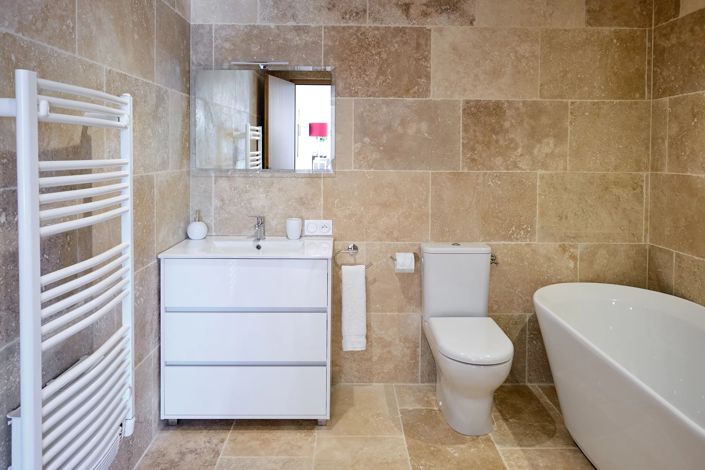 Image No.10-Maison de 11 chambres à vendre à Montpon-Menesterol