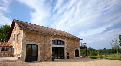 ec265dc17e8e9de18548580f0e28739cc4407e8a3c180