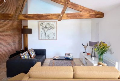 8203220f1e044403362da12a122529407678eb2e14111