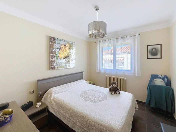 Image No.7-4 Bed House for sale