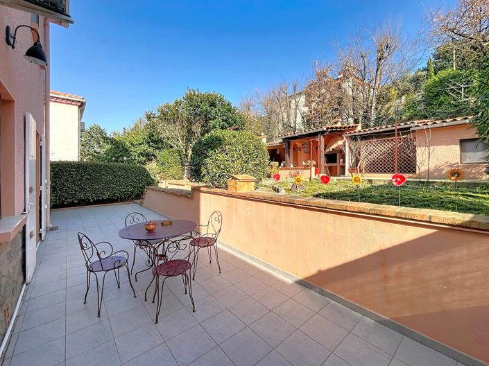 Image No.9-4 Bed House for sale