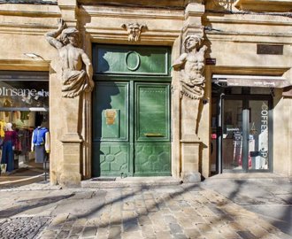 1 - Aix-en-Provence, Property