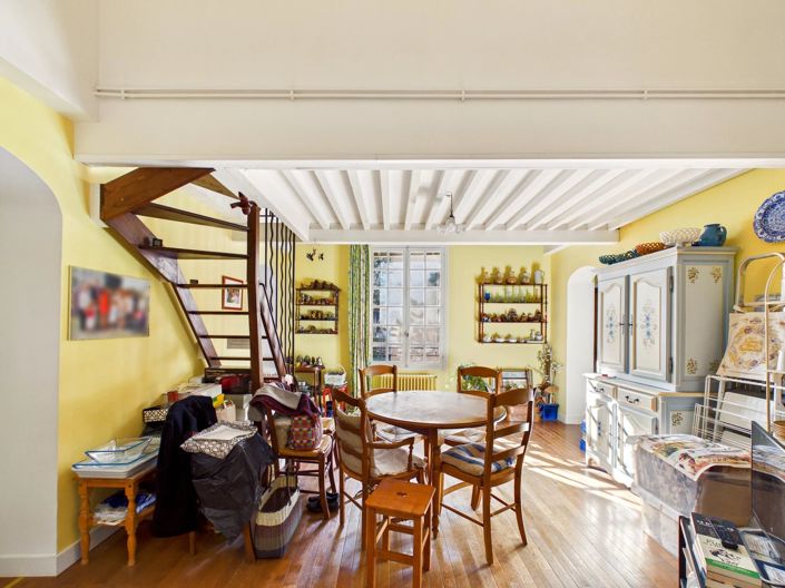 Image No.2-2 Bed Property for sale