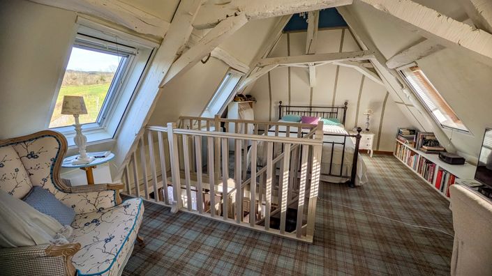 Image No.5-2 Bed House for sale