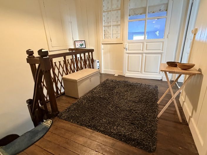 Image No.6-4 Bed House for sale