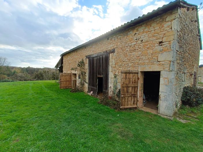 Image No.2-1 Bed Farmhouse for sale