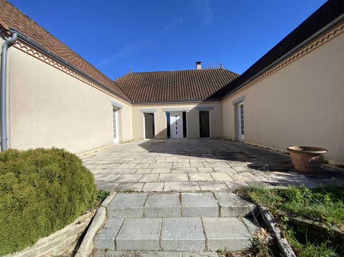 Image No.2-4 Bed House for sale