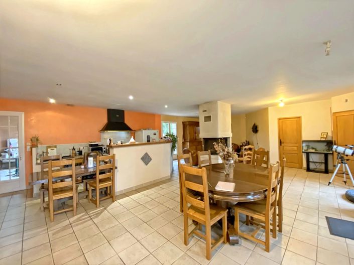 Image No.4-4 Bed House for sale