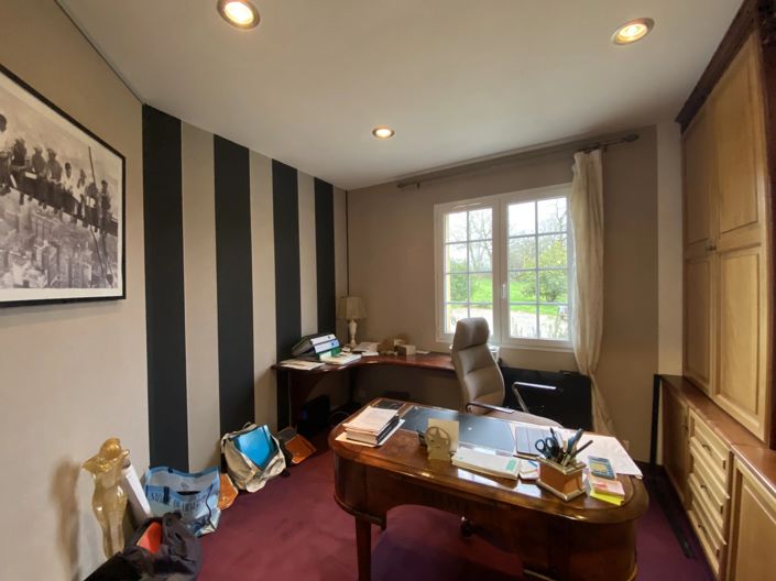 Image No.9-4 Bed House for sale