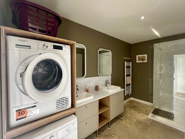 Image No.13-6 Bed Village House for sale