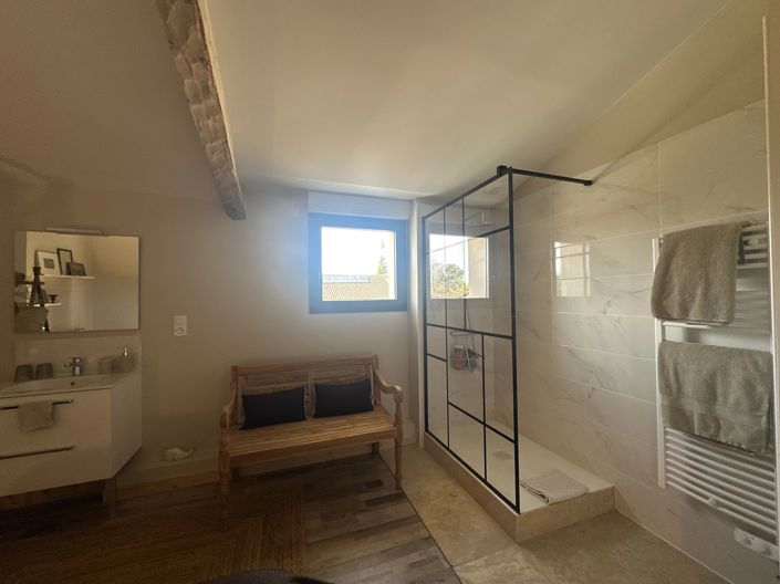 Image No.6-6 Bed Village House for sale