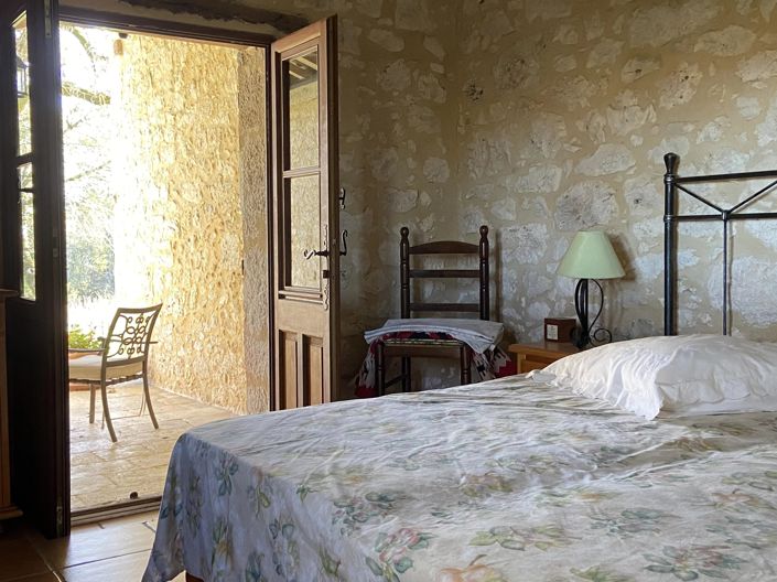 Image No.6-5 Bed House for sale