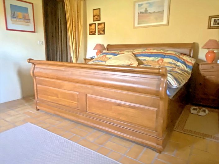 Image No.7-5 Bed House for sale