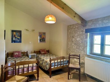 eade8f5857ea84937f0027b9a9565636b7c0ef84b5403