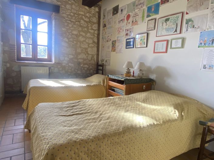 Image No.9-5 Bed House for sale