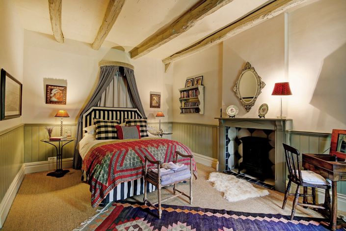 Image No.10-8 Bed House for sale