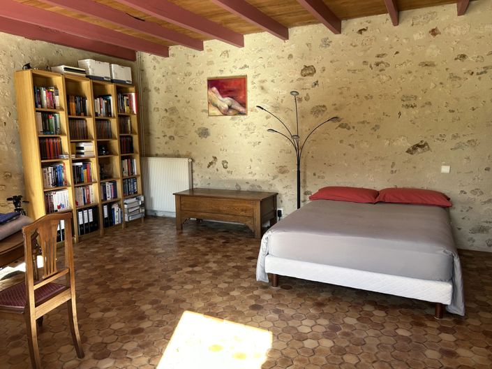 Image No.5-2 Bed House for sale