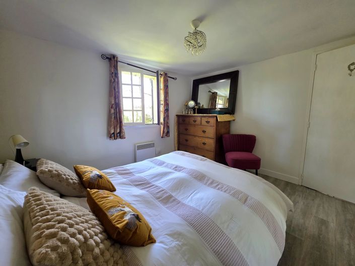 Image No.15-5 Bed House for sale