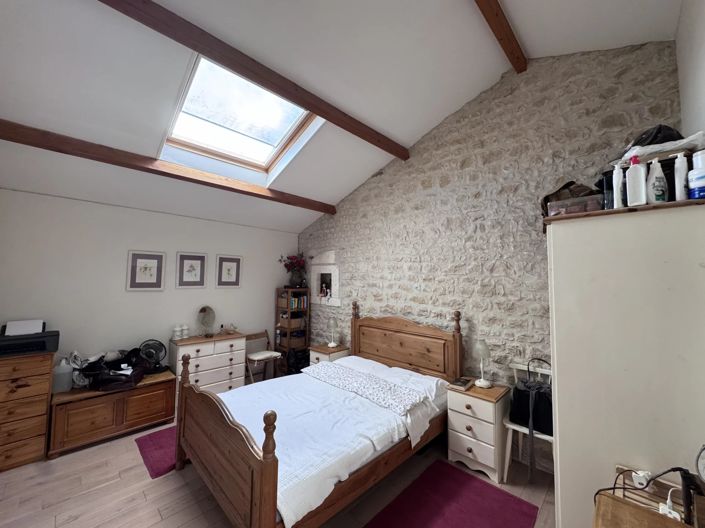 Image No.15-5 Bed House for sale