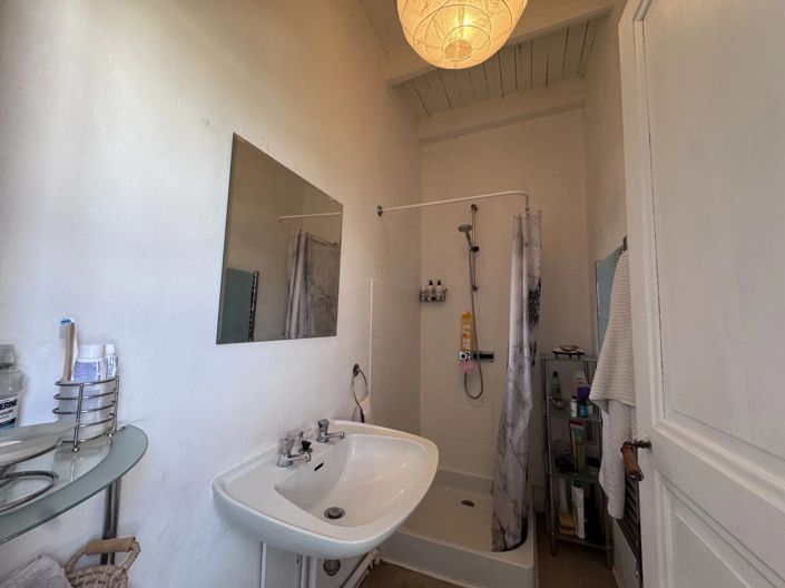 Image No.7-5 Bed House for sale