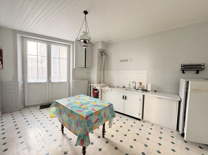 Image No.4-2 Bed House for sale