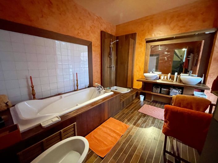 Image No.14-5 Bed House for sale