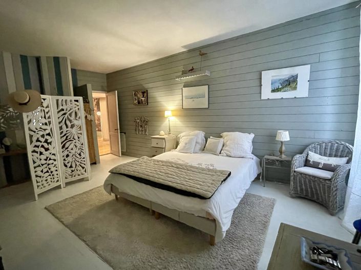 Image No.15-5 Bed House for sale