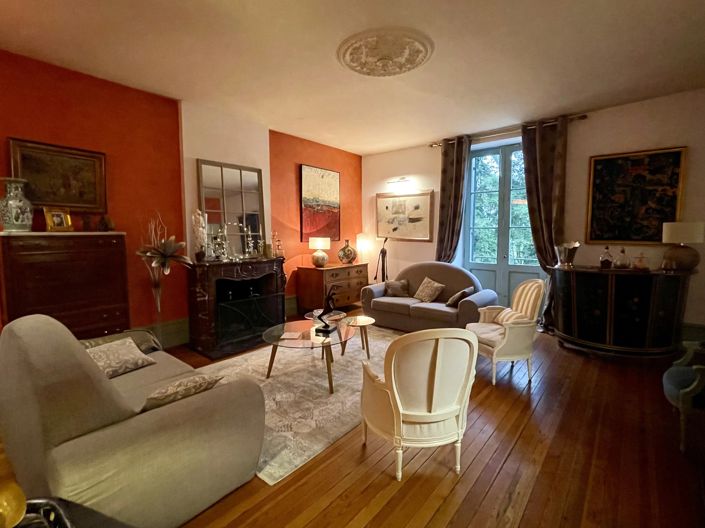 Image No.3-5 Bed House for sale