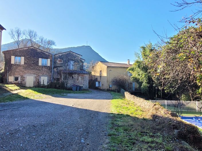 Image No.11-11 Bed House for sale