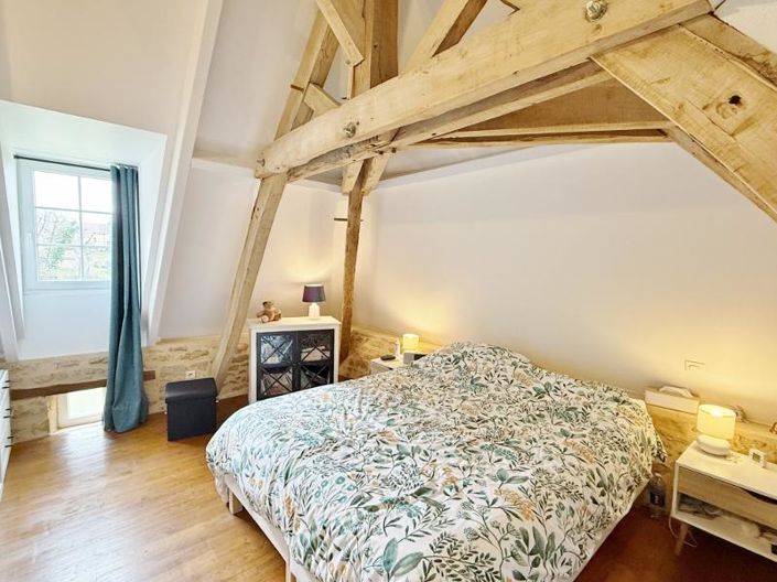 Image No.10-5 Bed House for sale