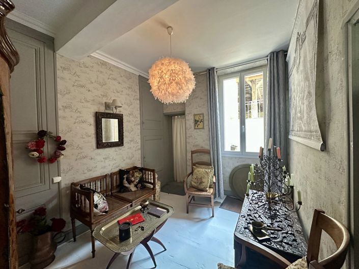 Image No.11-5 Bed House for sale