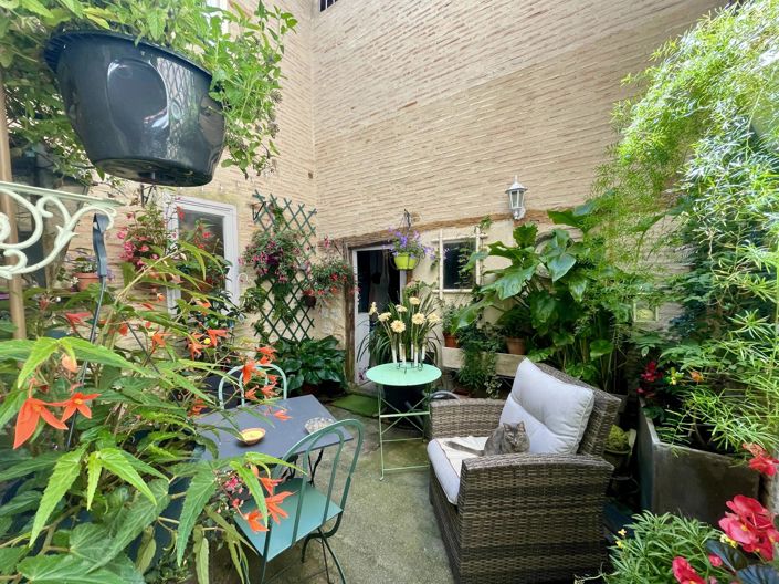 Image No.2-5 Bed House for sale