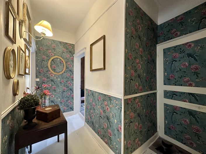 Image No.7-5 Bed House for sale