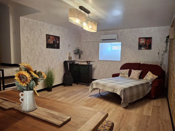 Image No.6-2 Bed House for sale