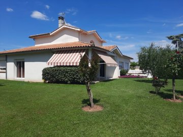 28ed0ee829104c0a38f958fb80810b1d624deeb5b8400