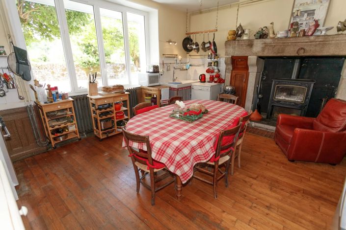 Image No.3-5 Bed House for sale