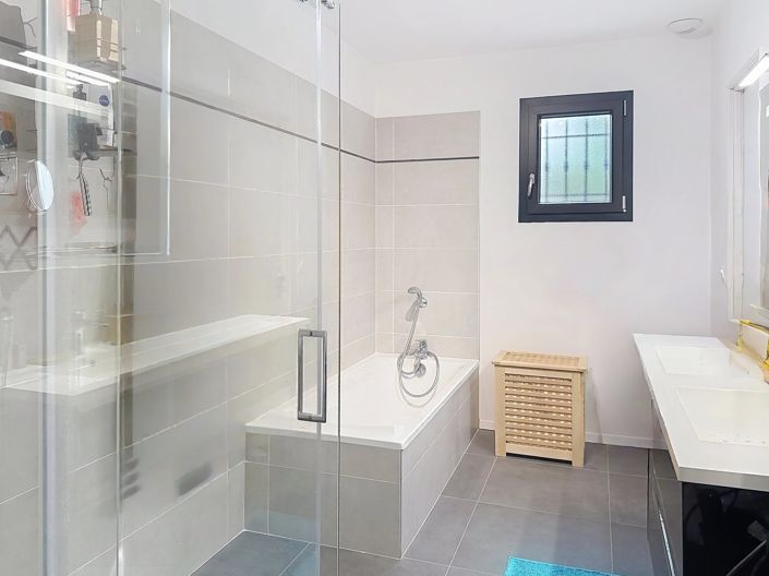 Image No.7-3 Bed House for sale