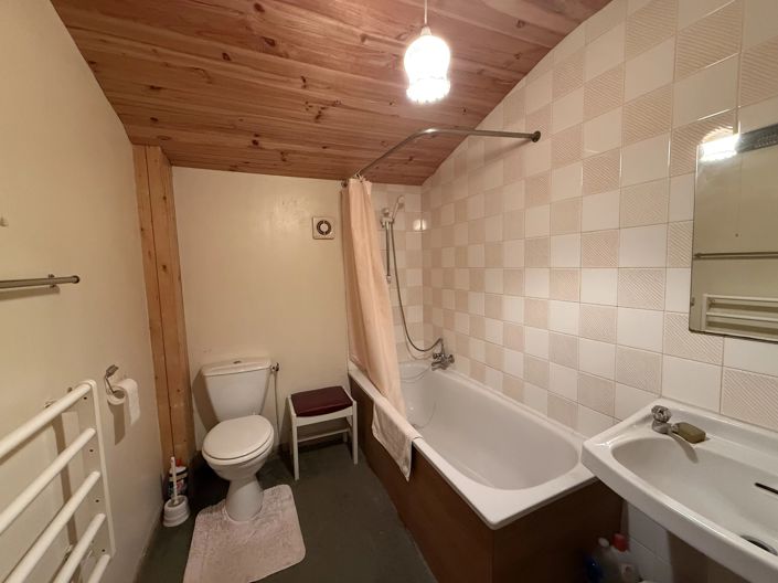 Image No.12-2 Bed Village House for sale