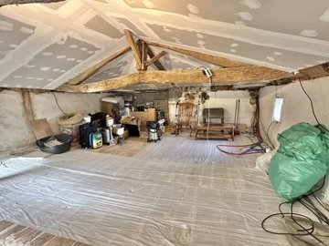 e8b44be60c9657fda701b1e58393bd276abbf143eb403