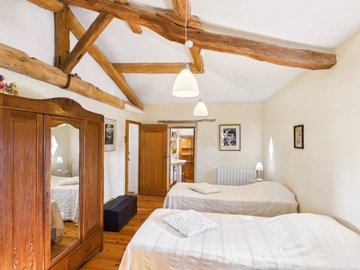 b0d0b80f17e9904c349c52820a76dcf024eee9840c200