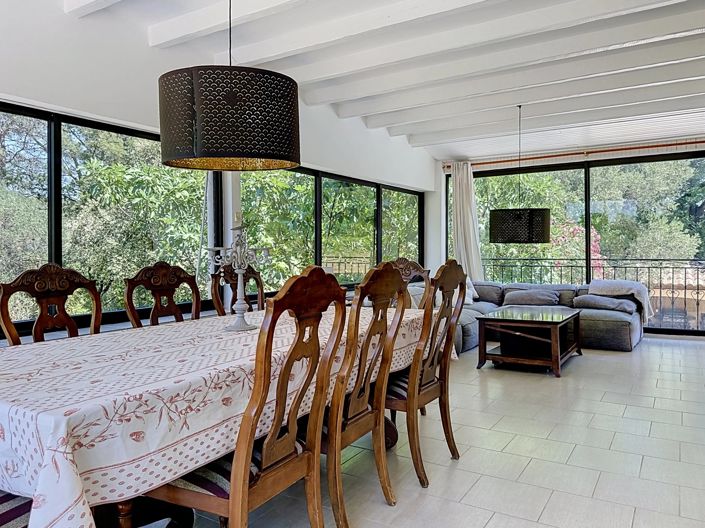 Image No.15-6 Bed House for sale