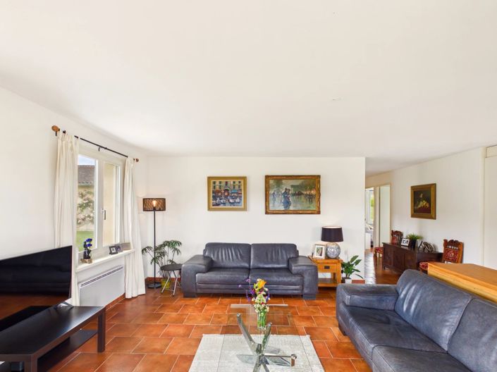 Image No.4-6 Bed House for sale