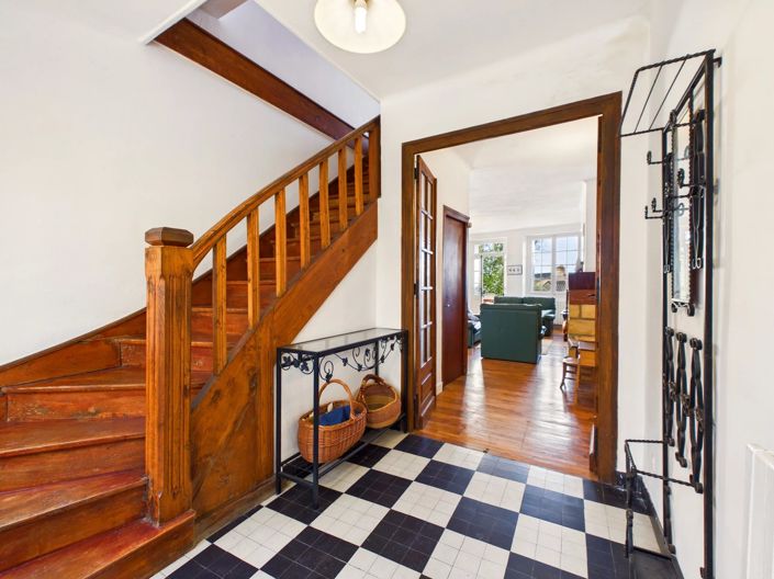 Image No.4-5 Bed House for sale