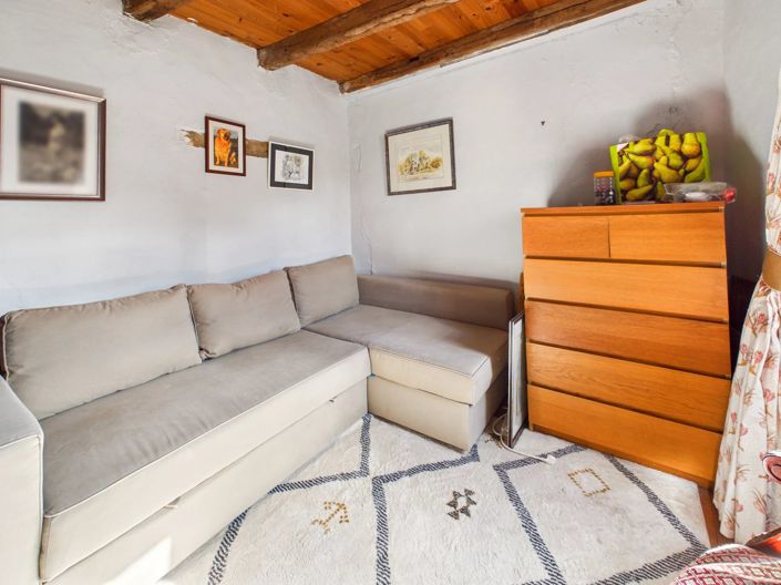 Image No.11-3 Bed House for sale